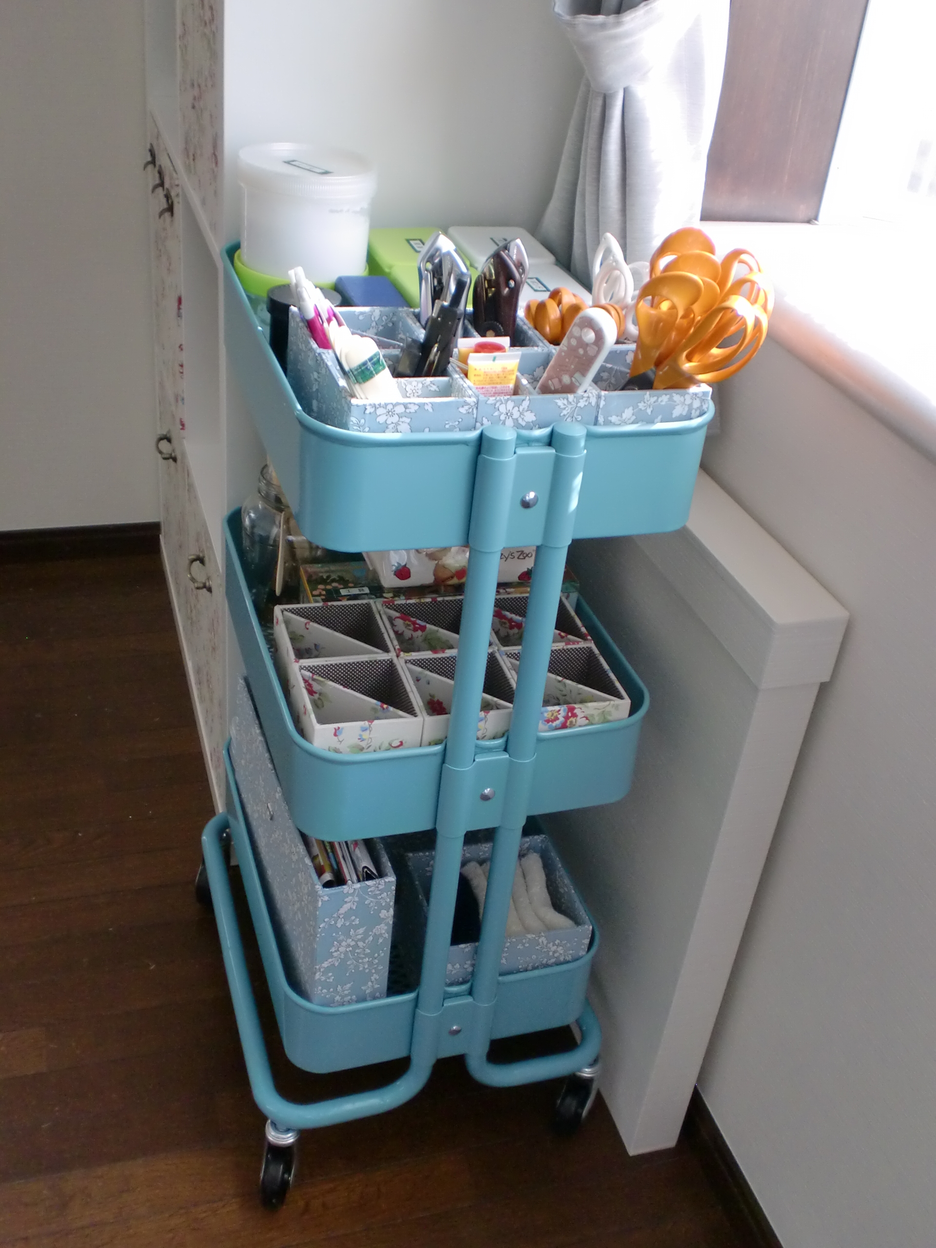 イケアのスチール製ワゴンで | Atelier Petit Pas - アトリエ プティパ